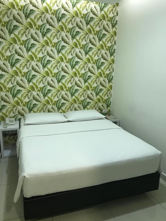 Goody Hotel Johor Bahru Luaran gambar