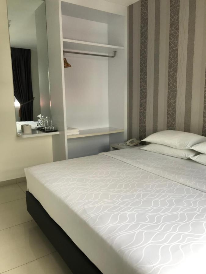 Goody Hotel Johor Bahru Luaran gambar